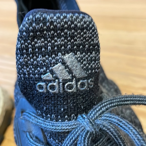 Men’s black Adidas sneakers - Picture 9 of 10